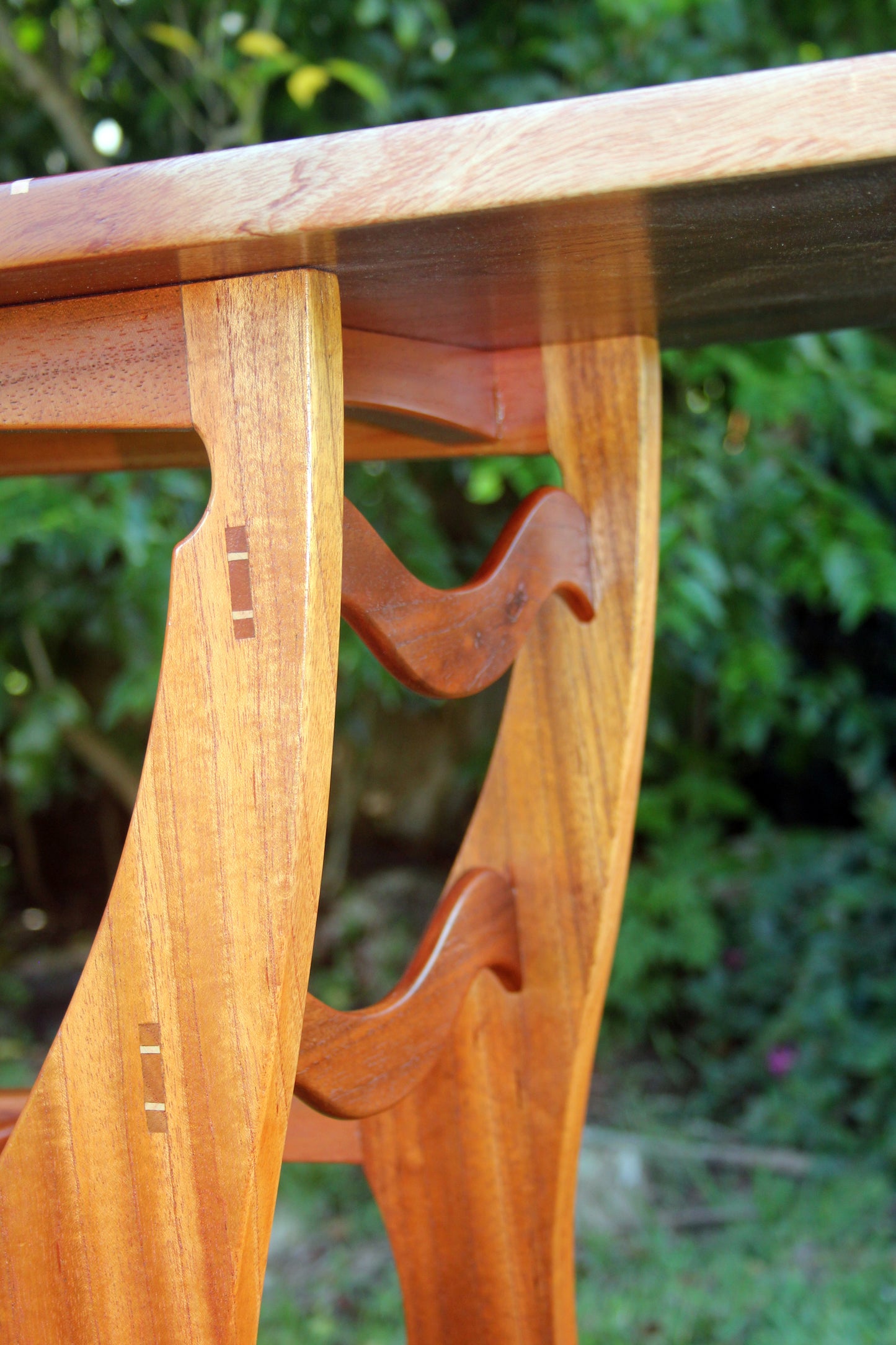 Hall tabel Red Cedar