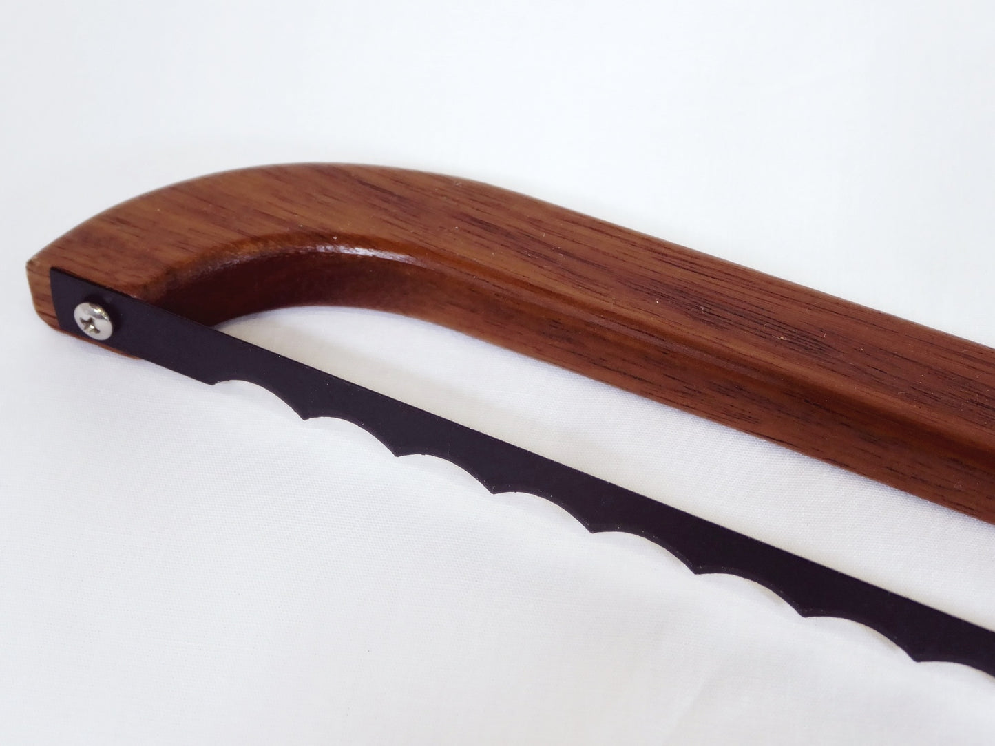 Bread knife