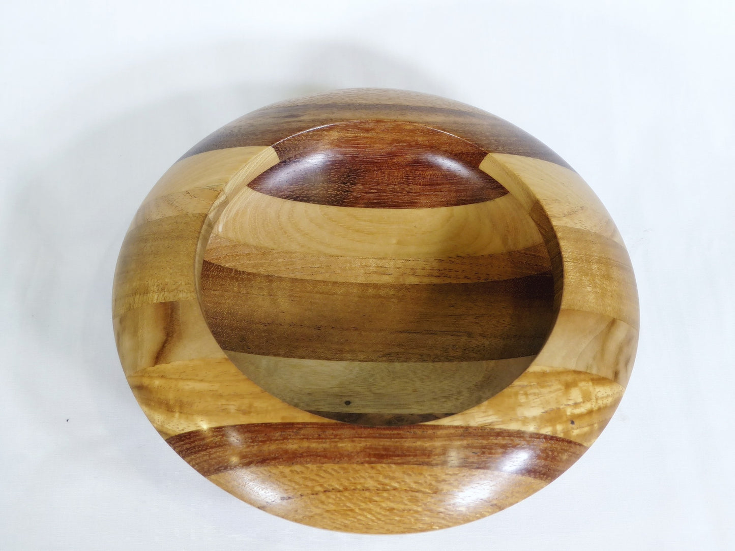 Bowl mixed laminated timbers.